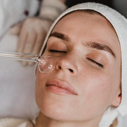 LYMPHATISCHES GESICHTSBEHANDLUNG LYMPHATISCHES GESICHTSBEHANDLUNG