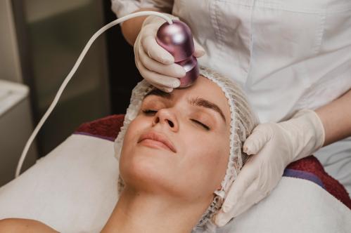 Hydrafacial-Ger&auml;t mit Lymphdrainage