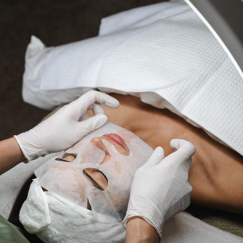 LYMPHATISCHES GESICHTSBEHANDLUNG